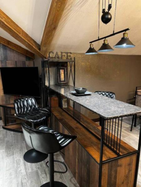 Exclusive Downtown Apartment